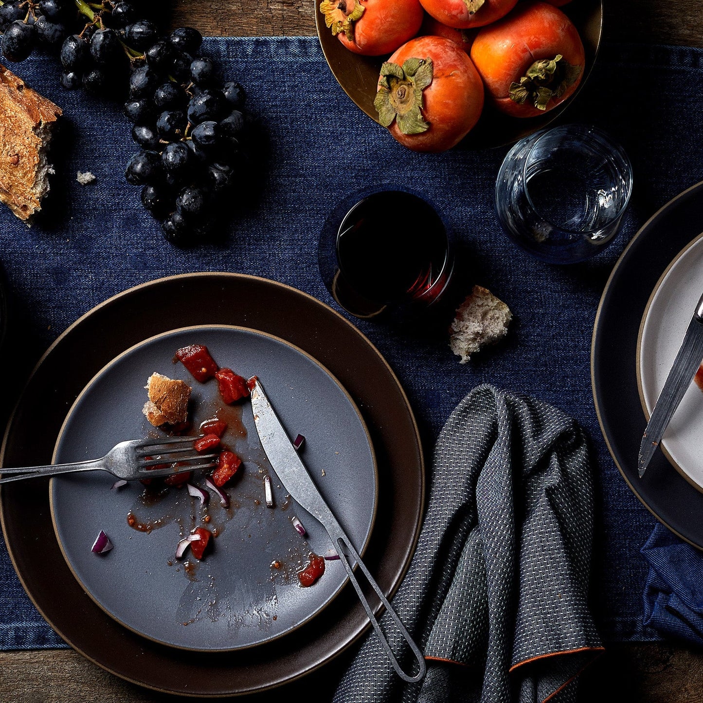 DOBBY CHAMBRAY NAPKINS - THE O'KEEFE INSPIRED COLORS